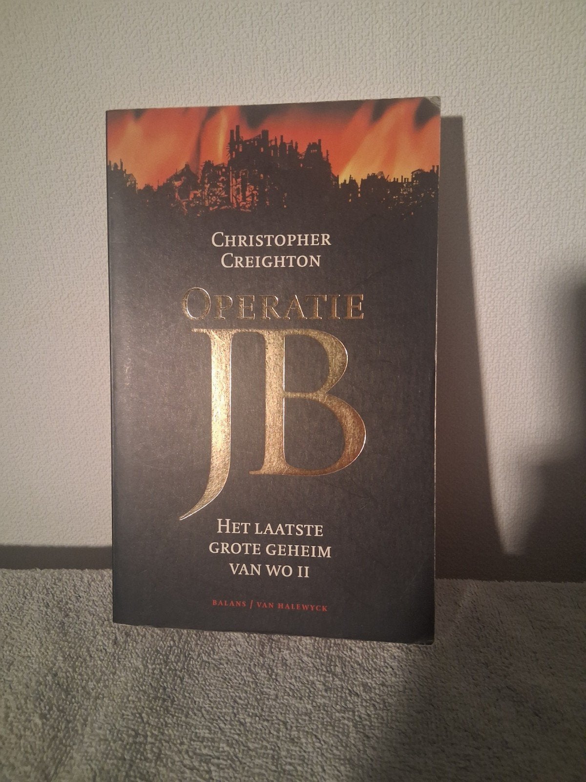 Operatie JB: Het laatste grote geheim van WO II, Boeken, Ophalen of Verzenden, 20e eeuw of later, Zo goed als nieuw, Christopher Creighton