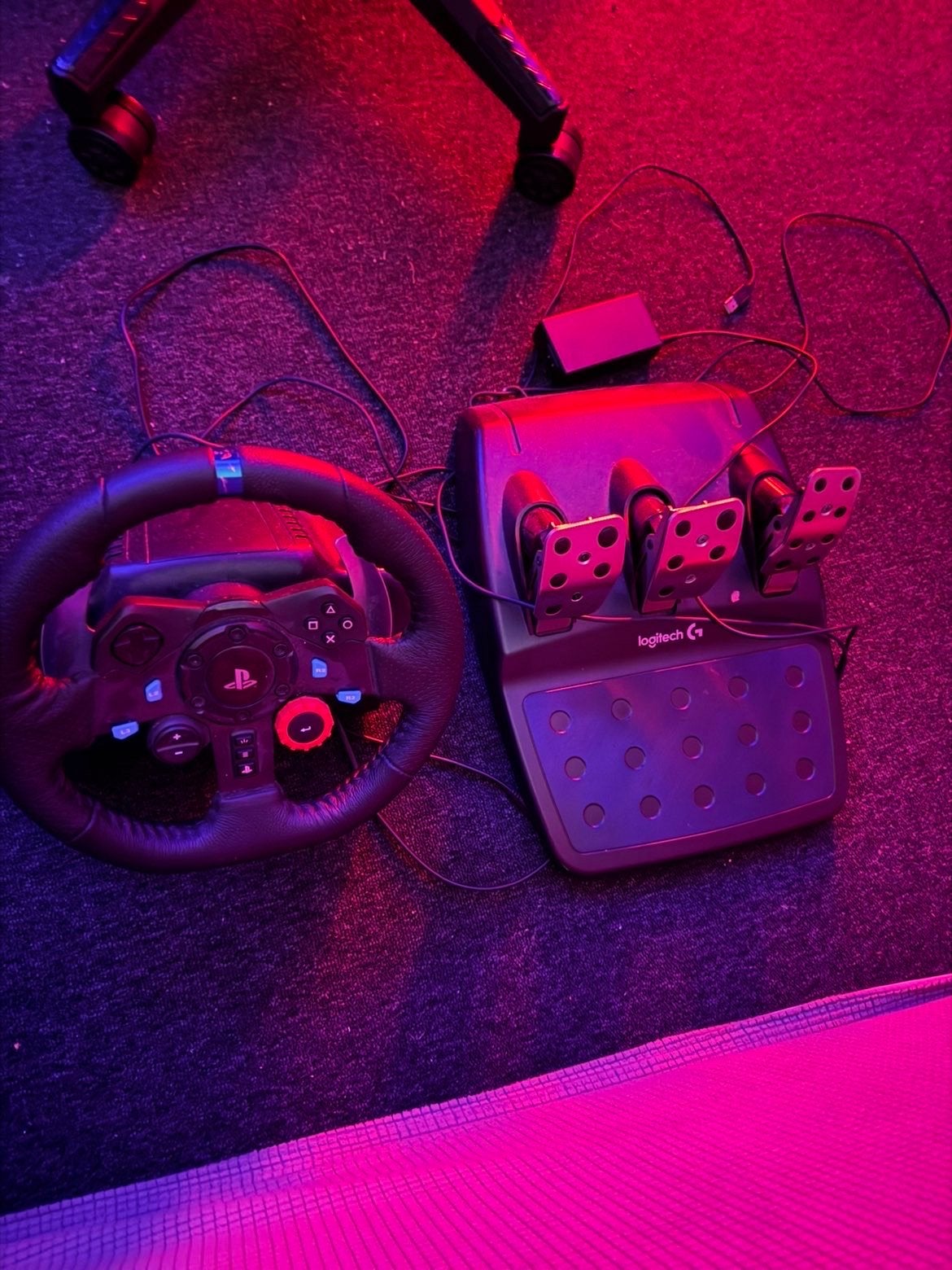 Logitech G29 racestuur met pedalen en shifter, Ophalen of Verzenden, Gebruikt, Stuurtje of Sportattribuut
