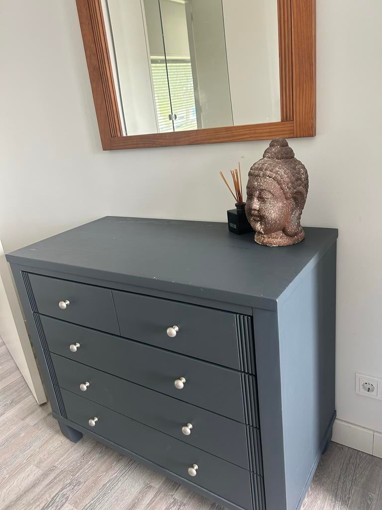 Donkergrijze (antraciet) ladekast (commode) met 4 laden, Ophalen, Gebruikt, 100 tot 150 cm, 3 of 4 laden
