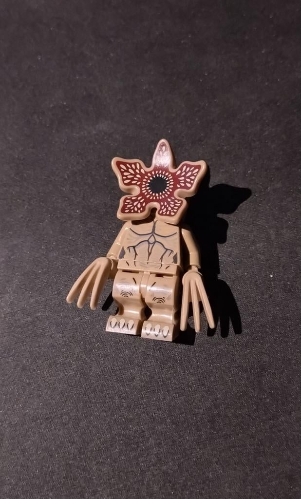 Lego Demogorgon uit set 75810 The Upside Down, Kinderen en Baby's, Speelgoed | Duplo en Lego, Ophalen of Verzenden, Zo goed als nieuw