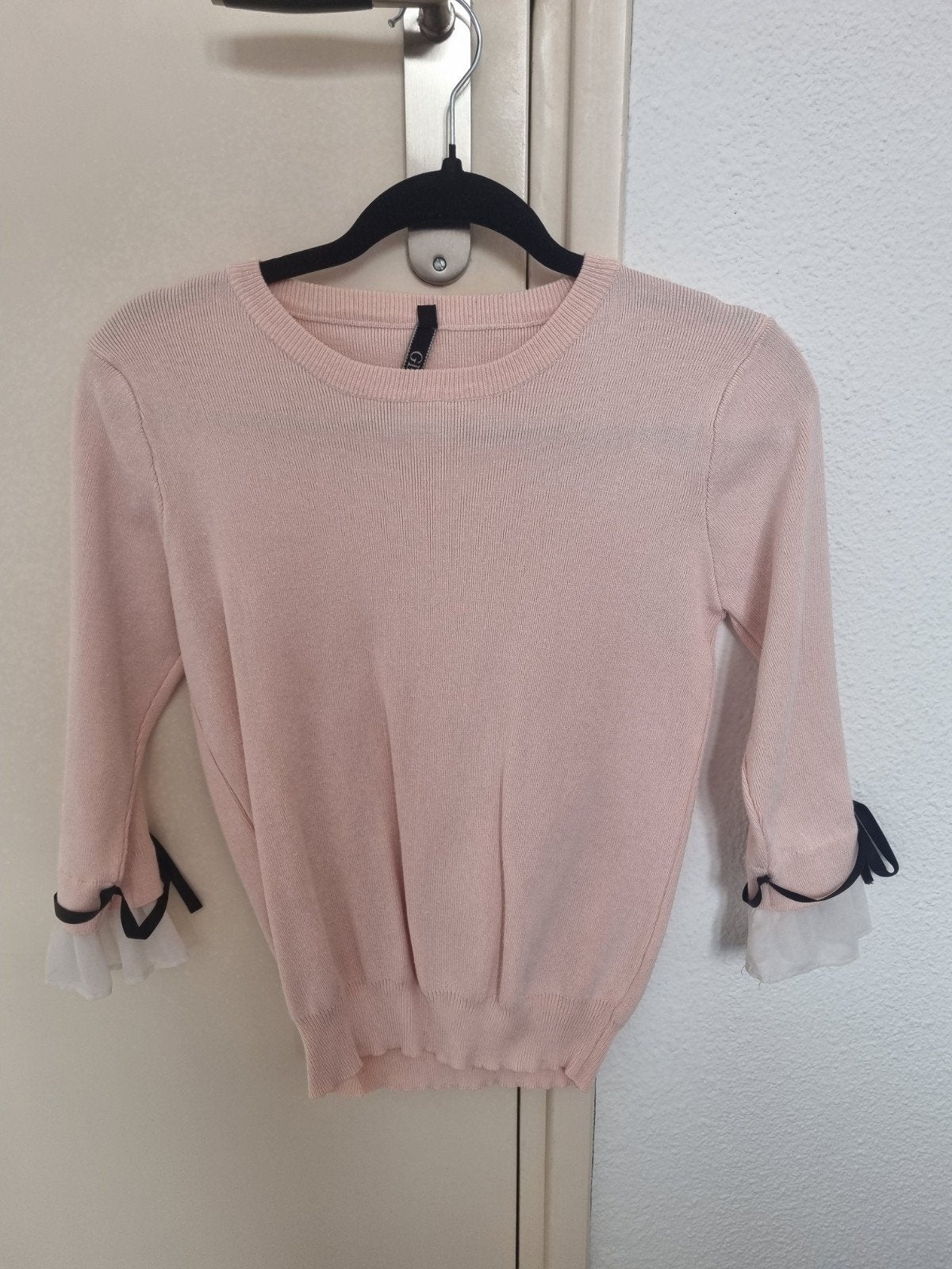 Roze trui met ruches en strikjes, Ophalen of Verzenden, Roze, Maat 36 (S), Gedragen