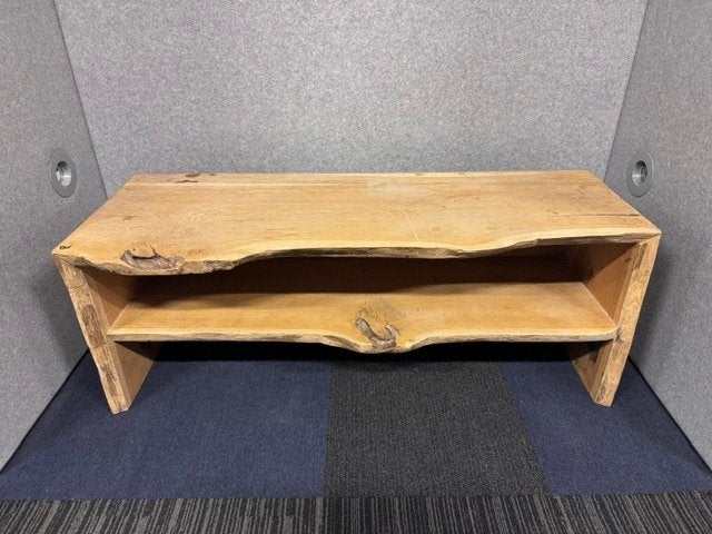 Houten tafel / salontafel/ TV kast 130x46xH50 cm, 1 st