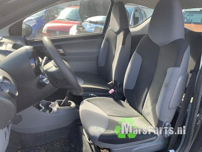 Veiligheidsgordel rechts-achter van een Peugeot 107, Gebruikt, -, -, Ophalen of Verzenden