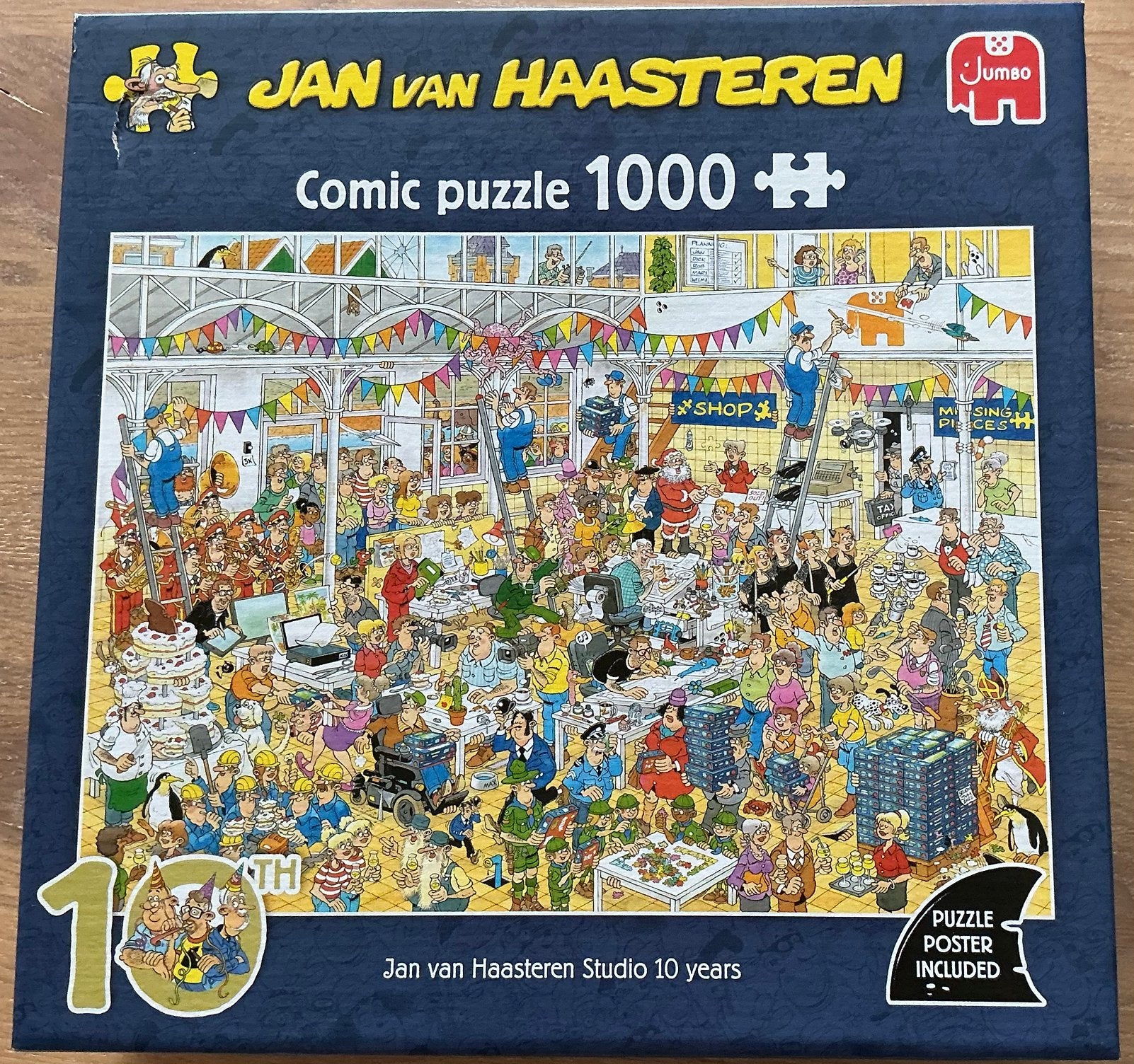 Jan van Haasteren puzzel Studio 10 years 1000 stukjes, Ophalen of Verzenden, 500 t/m 1500 stukjes, Zo goed als nieuw