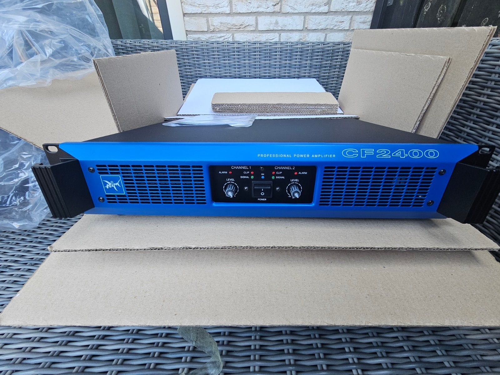 Park Audio CF2400-2 Professionele Eindversterker, Audio, Tv en Foto, Nieuw, 120 watt of meer, Stereo, Ophalen
