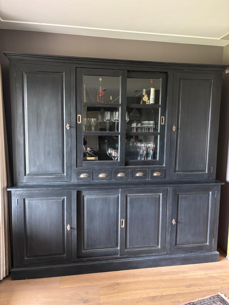 Grote zwarte Buffetkast/Dressoir met Vitrine en Schuifdeuren, Antiek en Kunst, Ophalen