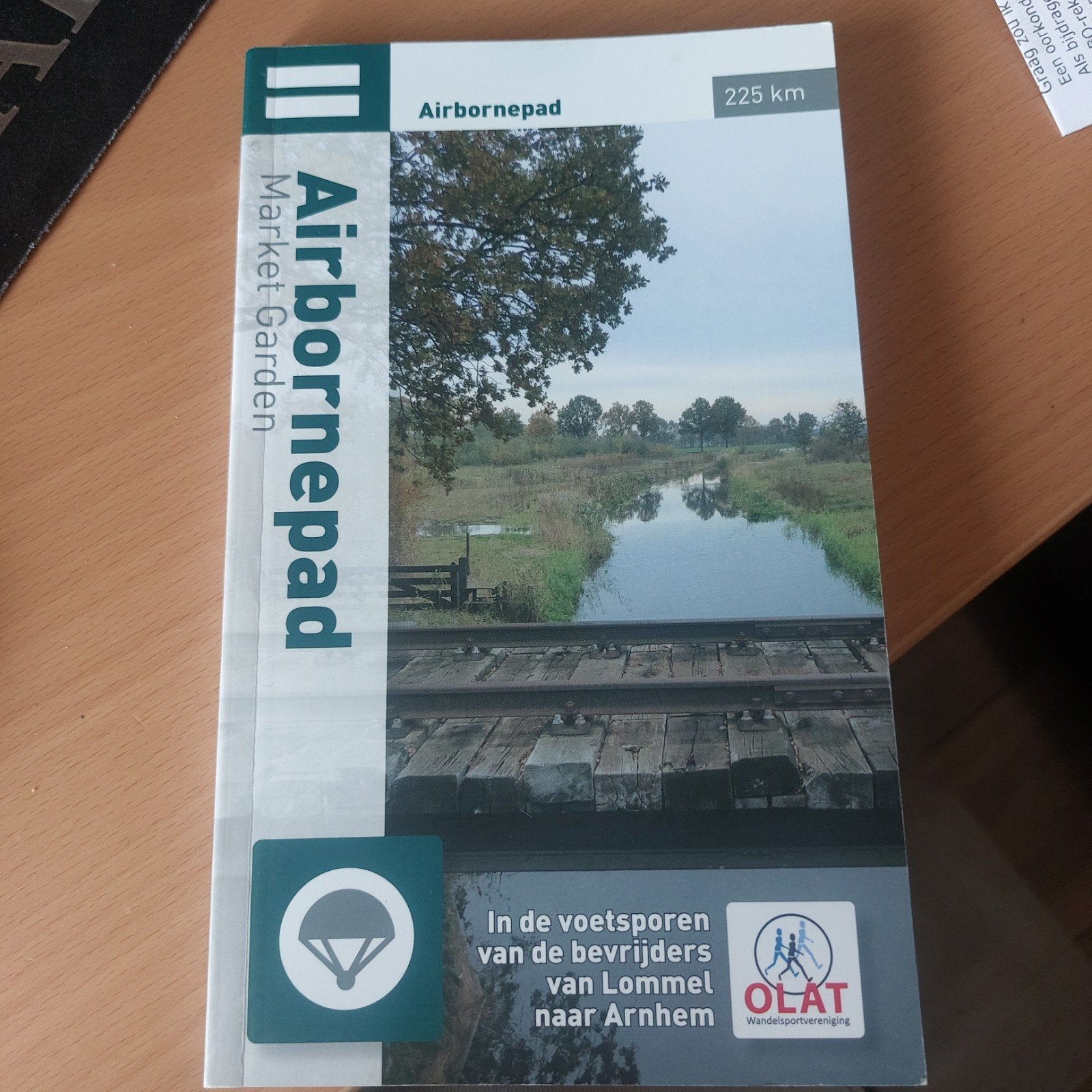 Airbornepad Market Garden wandelgids + stempelkaart, Overige merken, Fiets- of Wandelgids, Nieuw, Ophalen of Verzenden