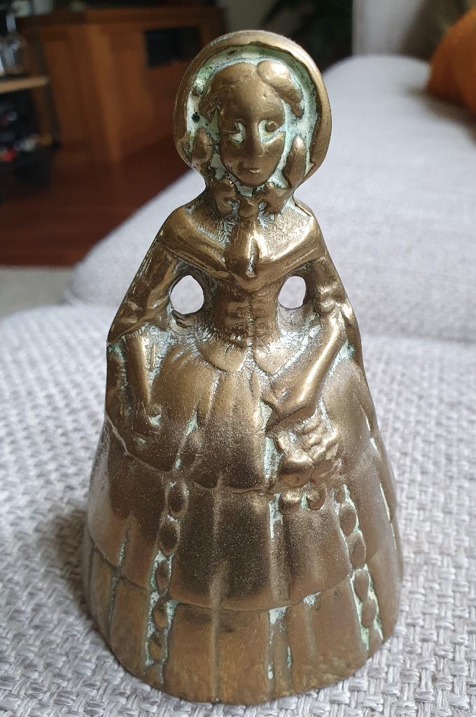 Prachtige antieke tafelbel van elegante dame van koper., Antiek en Kunst, Ophalen of Verzenden