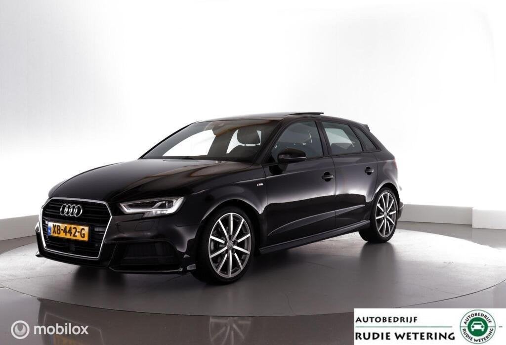 Audi A3 Sportback 35 TFSI CoD Sport S Line Edition pano|trek, 4 cilinders, Leder en Stof, Zwart, Bedrijf