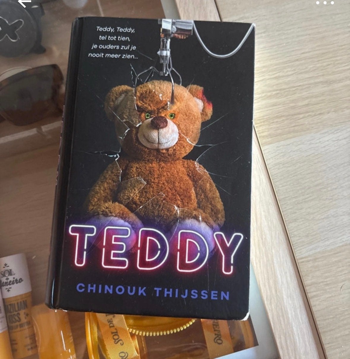 Teddy - Chinouk Thijssen (Jeugdthriller), Ophalen of Verzenden, Zo goed als nieuw