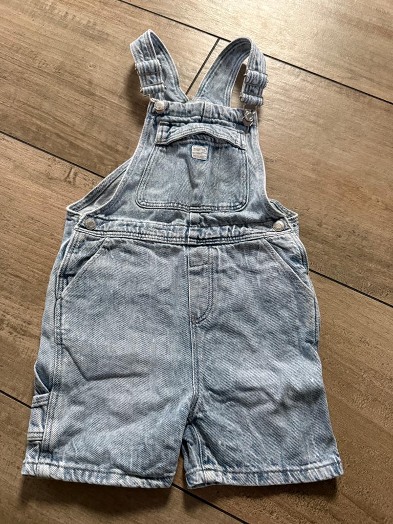 Zara denim tuinbroekje maat 5-6 jaar, Kinderen en Baby's, Kinderkleding | Maat 116, Ophalen of Verzenden, Zo goed als nieuw, Jongen of Meisje