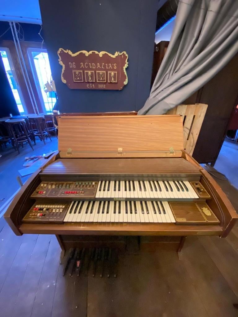 Eminent Solina P275 elektronisch orgel, Muziek en Instrumenten, Ophalen, Gebruikt, 2 klavieren, Orgel