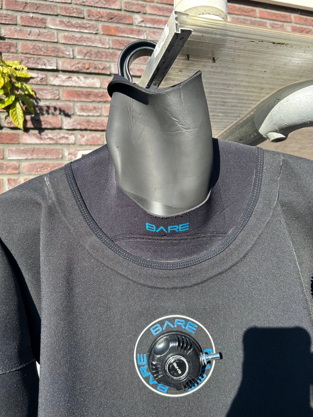 Bare Trilaminaat Pro Dry duikpak - Maat S - schoenmaat 40/41, Watersport en Boten, Verzenden, Gebruikt, Duikpak