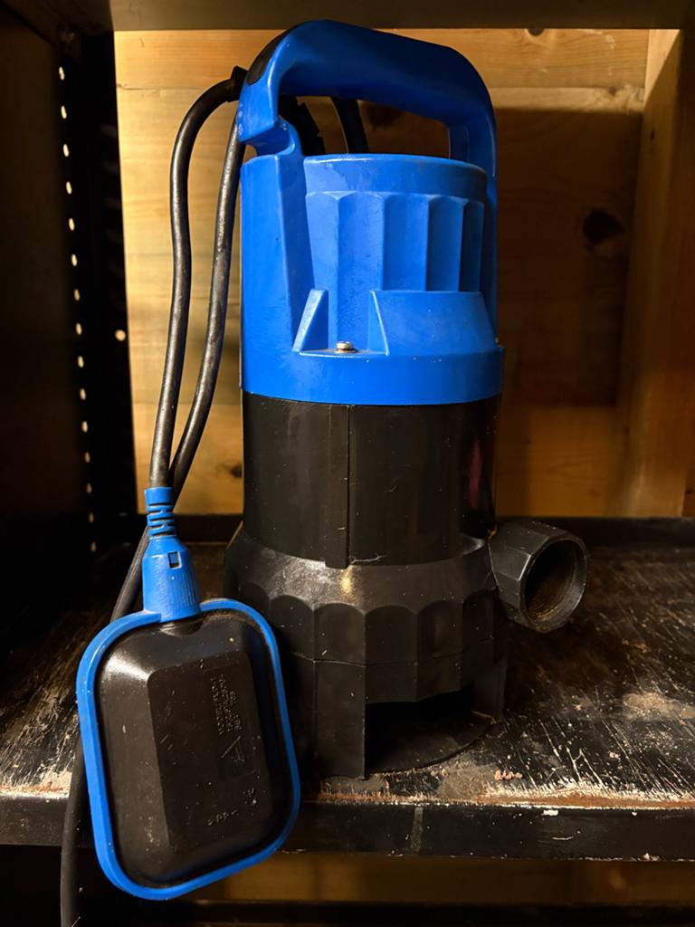 Kinzo Dompelpomp 400W met Vlotter - Max 6m diepte, Ophalen of Verzenden