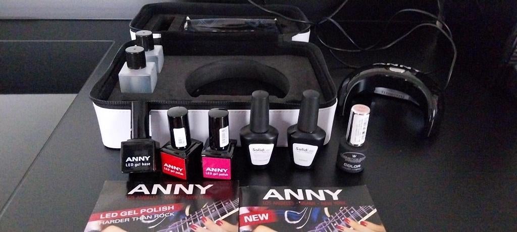 UV lamp voor gelnagels met toebehoren, Ophalen of Verzenden, Zo goed als nieuw, Overige typen