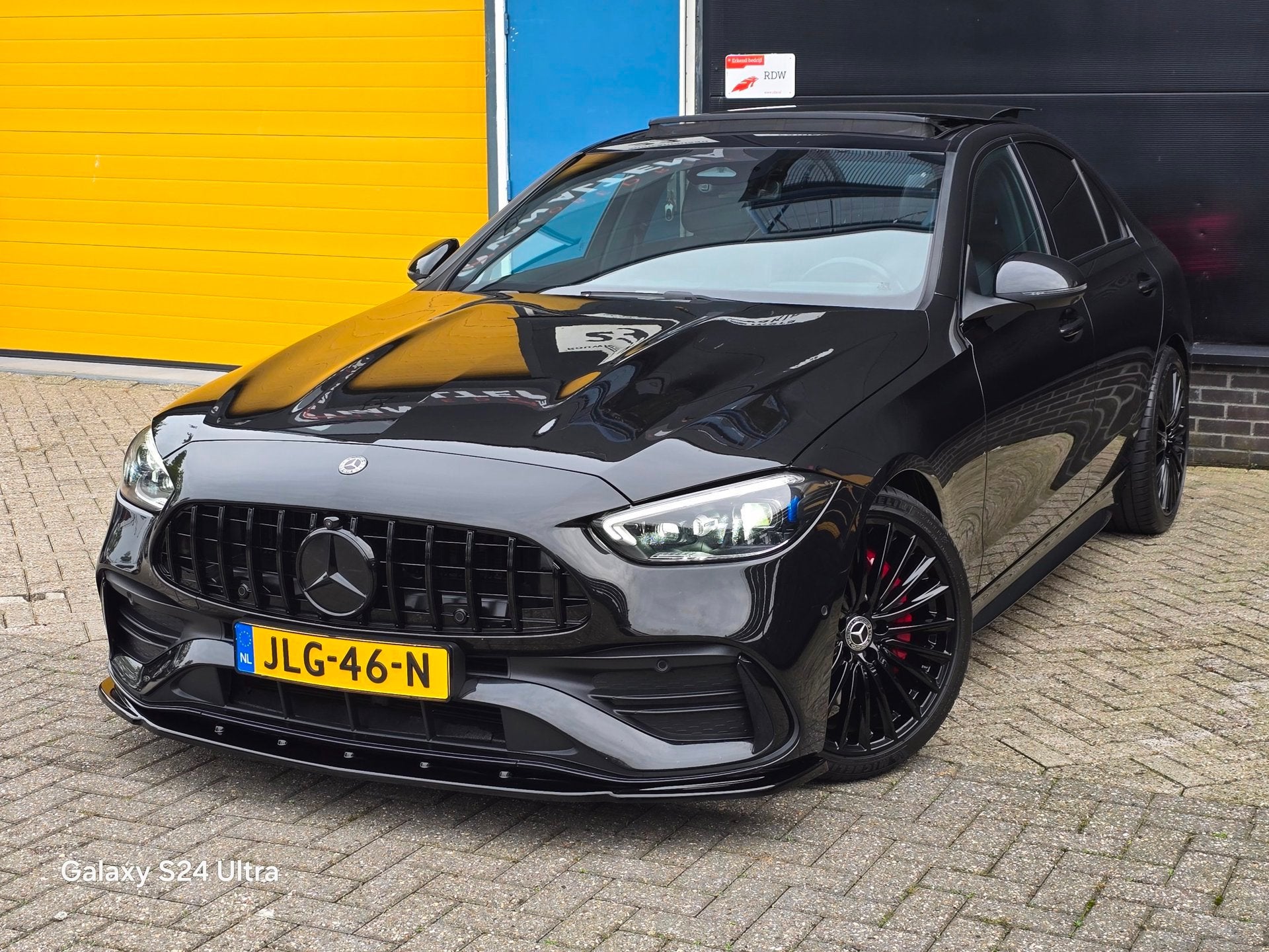 Mercedes-Benz C-klasse 180 AMG Line / Aut /Head Up / Leder /, Automaat, 4 cilinders, Zwart, Leder
