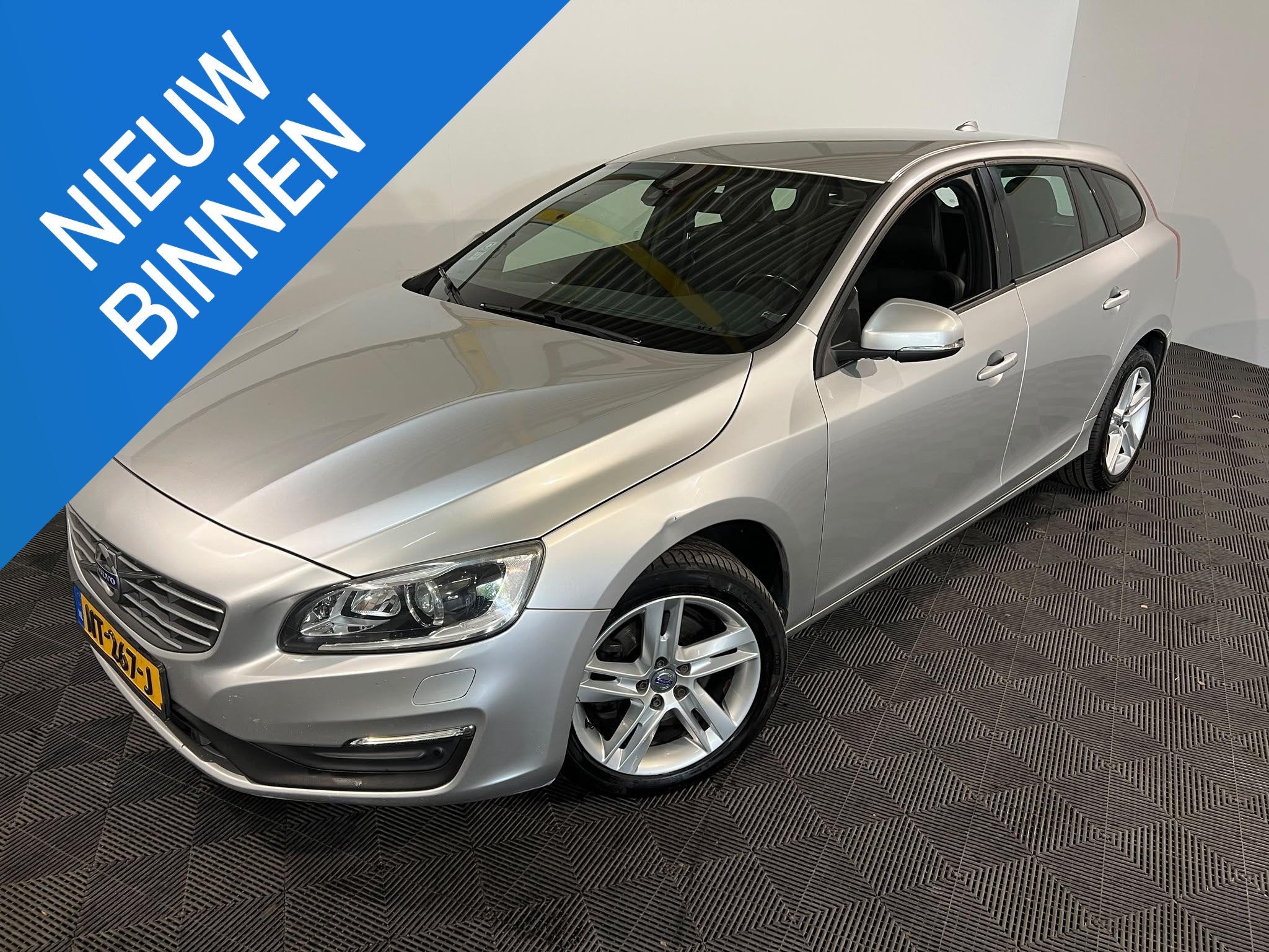 Volvo V60 2.0 D3 R-Design, Auto's, Volvo, Bedrijf, Te koop, V60, ABS, Airbags, Airconditioning, Alarm, Automatische klimaatregeling