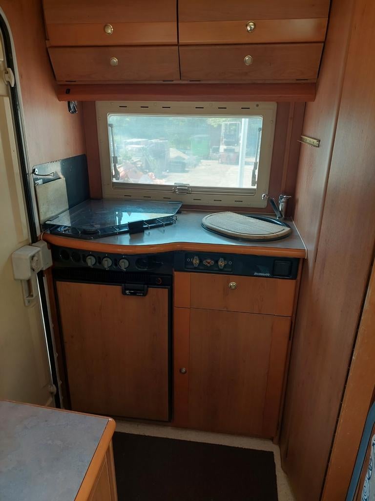 Camper  fiat ducato dethleffs, Caravans en Kamperen, Treinzit, Particulier, Hefbed, Dethleffs