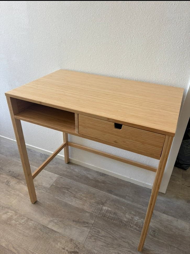Ikea nordkisa bureau, Ophalen, Bruin, Zo goed als nieuw, Computerbureau