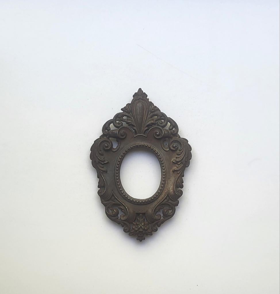 Klein oud ovaal koperen / messing fotolijstje, Ophalen of Verzenden