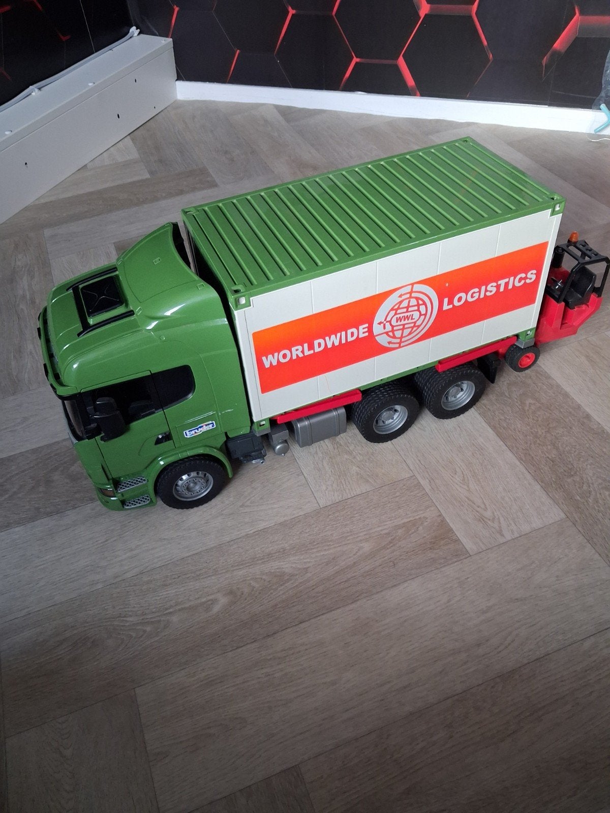 Bruder vrachwagen + kooiaap, Ophalen of Verzenden, Gebruikt