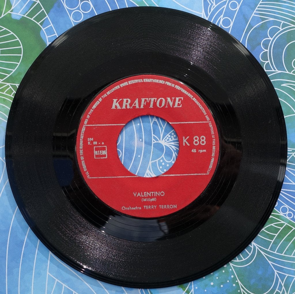 Terry Terron - Valentino ( 7'' vinyl single ), Cd's en Dvd's, Vinyl Singles, Gebruikt, Overige genres, 7 inch, Ophalen of Verzenden