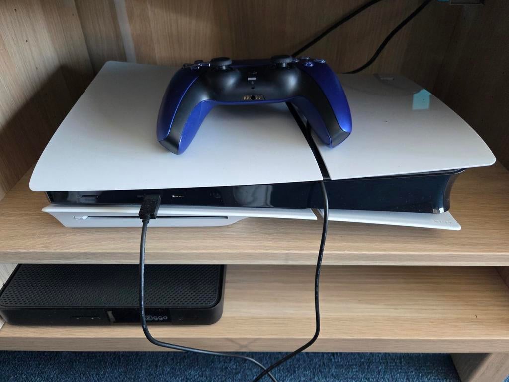 Sony PlayStation 5 Disc Edition met Controller, Spelcomputers en Games, Games | Sony PlayStation 5, Ophalen of Verzenden, Zo goed als nieuw