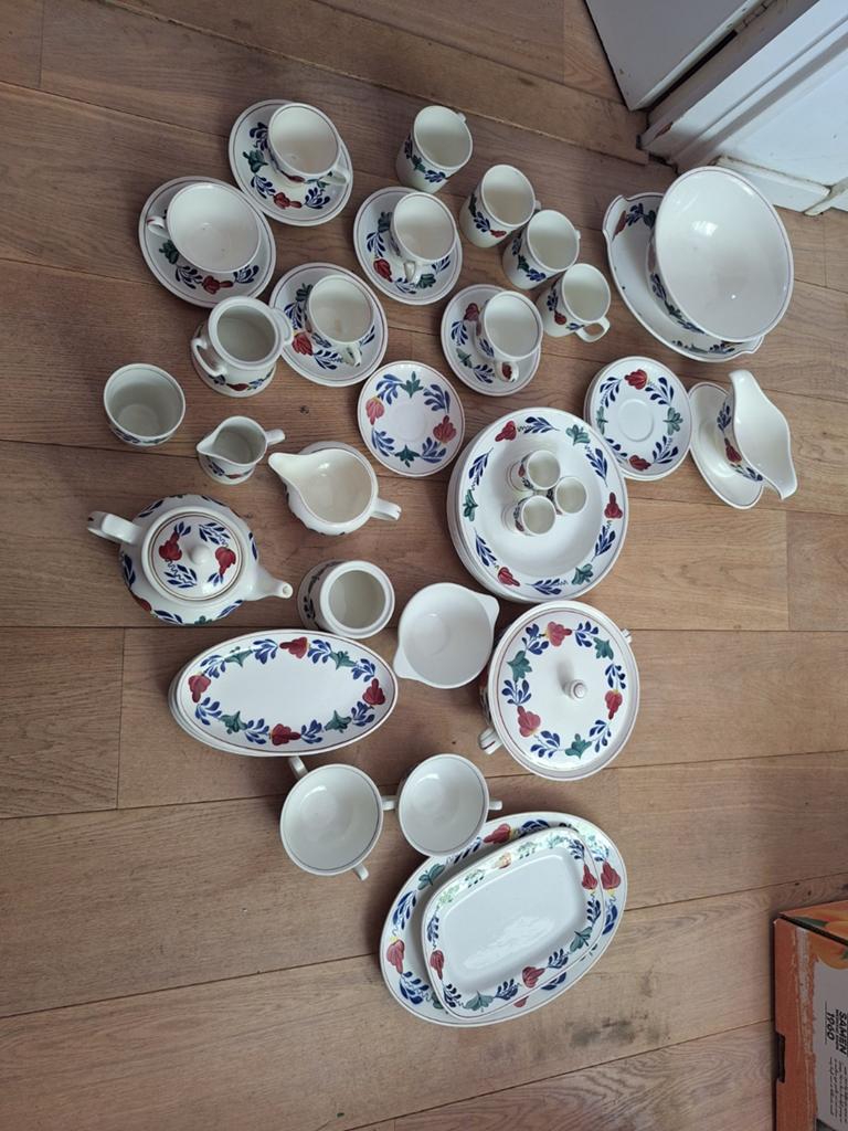 Grote set Boerenbont servies - diverse stukken, Huis en Inrichting, Keuken | Servies, Ophalen, Gebruikt, Aardewerk, Boerenbont