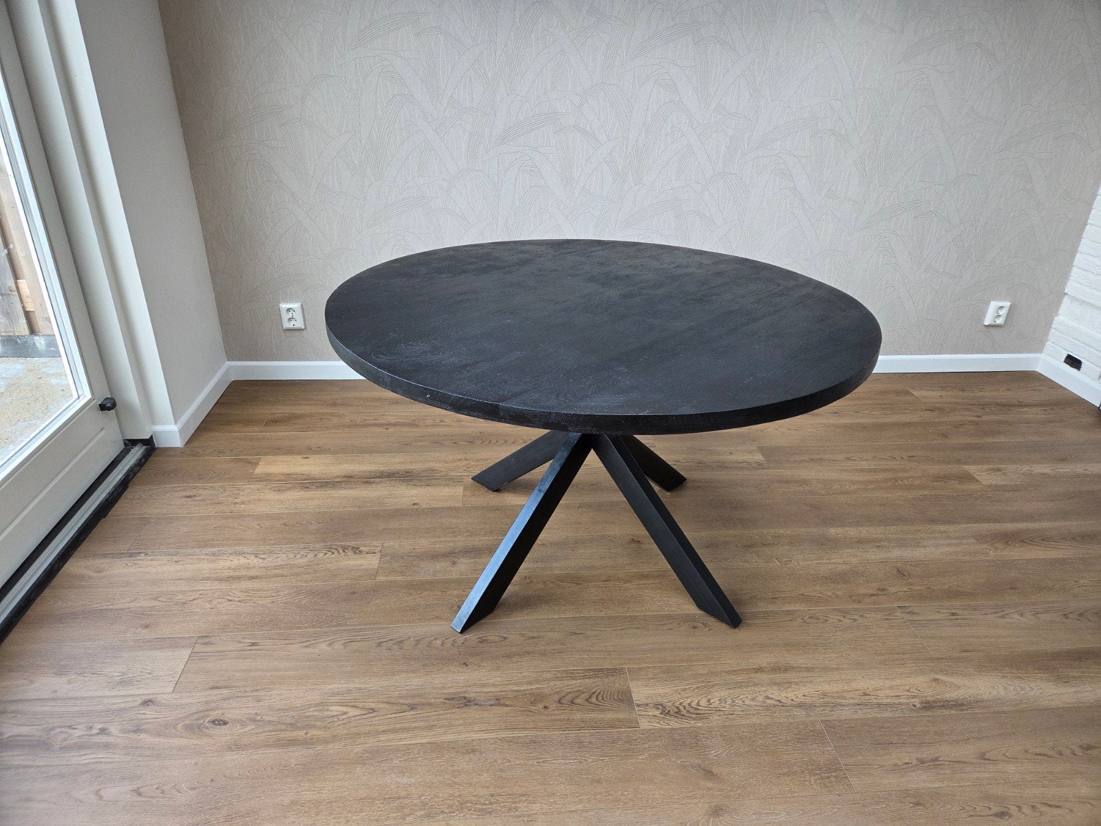 Prachtige Ronde Eettafel Zwart Mangohout, Ophalen, Rond, Zo goed als nieuw, Overige houtsoorten