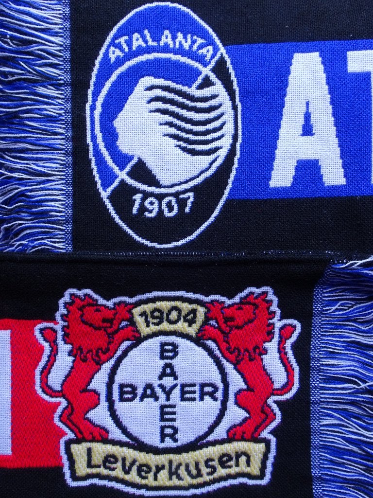 sjaal Atalanta Bergamo - Bayer Leverkusen (finale EL), Ophalen of Verzenden, Nieuw, Buitenlandse clubs, Vaantje of Sjaal