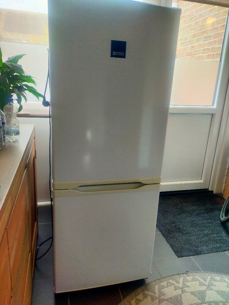 Koel vries combinatie Zanussi., Ophalen, 150 tot 200 liter, Gebruikt, Met aparte vriezer