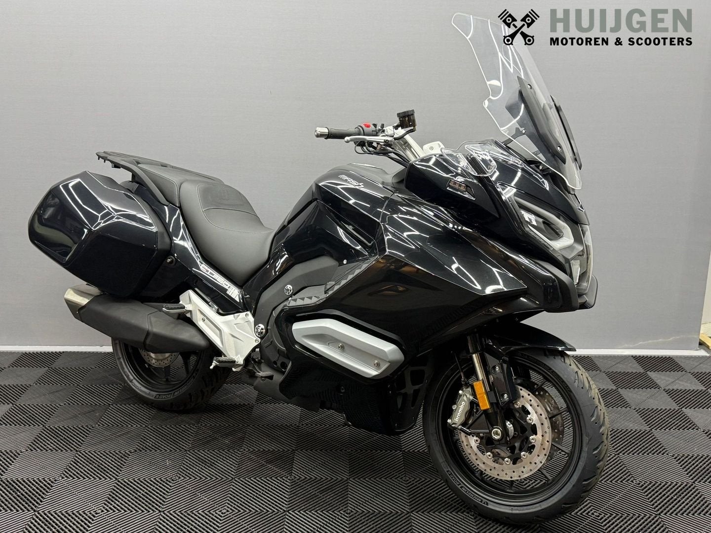 Nieuw MASH GT 750 (bj 2026), Motoren, 750 cc, 2 cilinders, MASH, Bedrijf