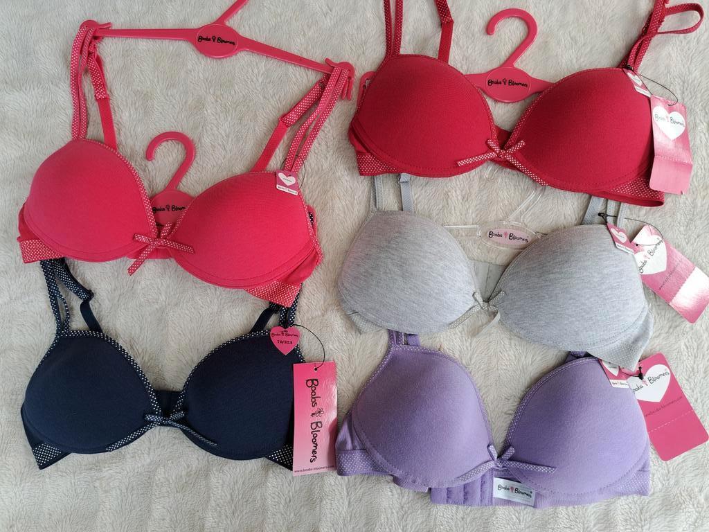 Nieuwe tiener BH'S van Boobs en Bloomers maat 70A, Kleding | Dames, Ophalen of Verzenden, BH