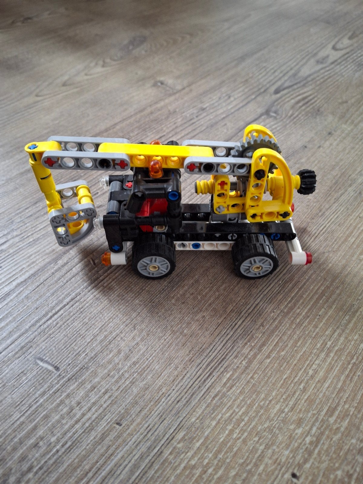 LEGO Technic Kraanwagen - Zo goed als nieuw, Kinderen en Baby's, Speelgoed | Duplo en Lego, Ophalen of Verzenden, Zo goed als nieuw
