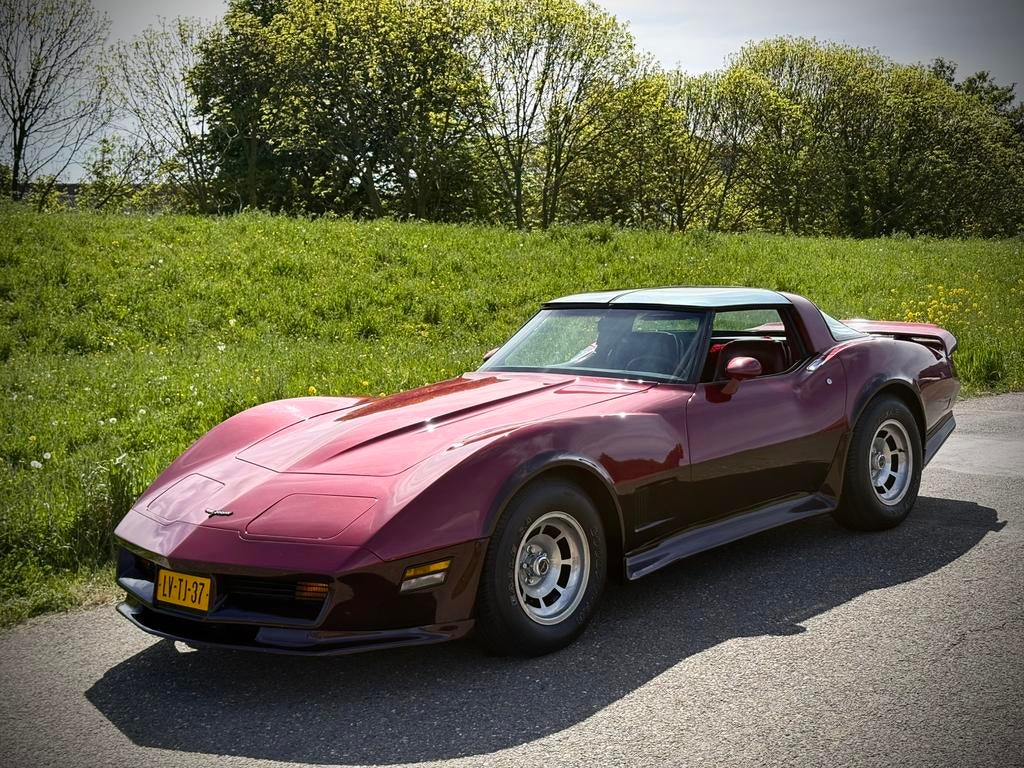 Chevrolet Corvette C3 Targa V8 Rood, Automaat, Achterwielaandrijving, 8 cilinders, 1520 kg
