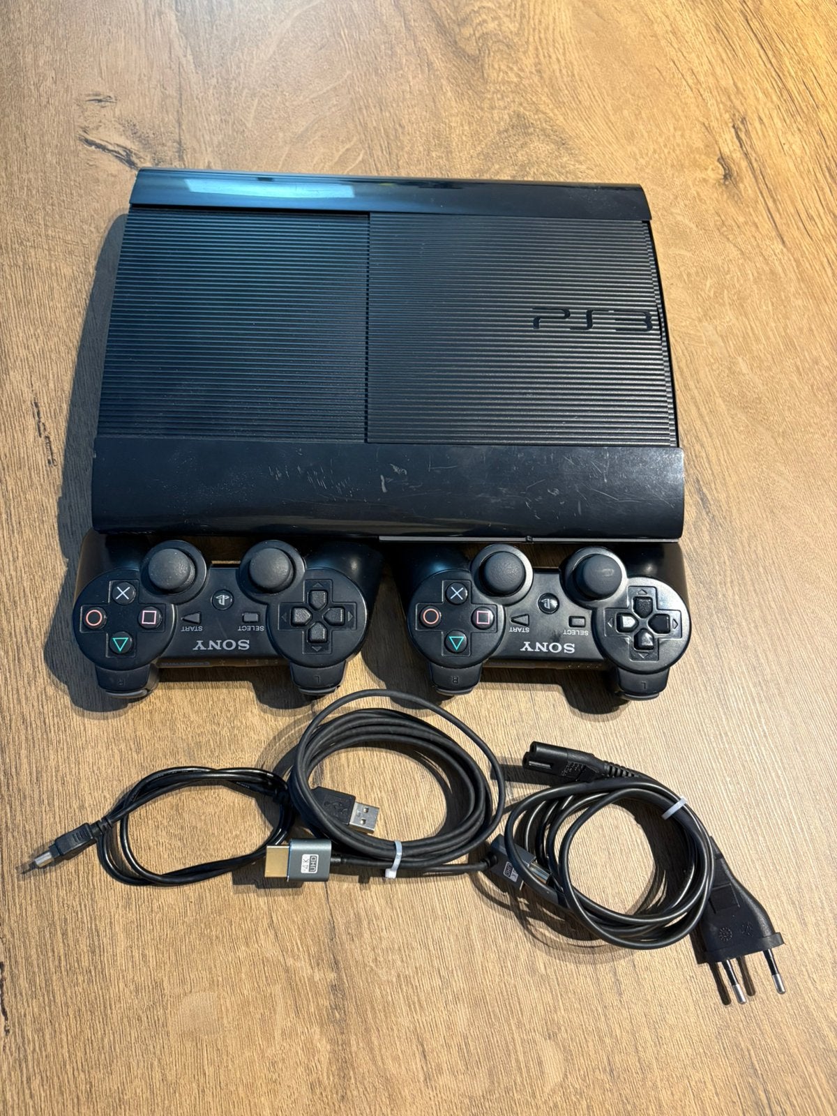 PlayStation 3 Super Slim 500Gb, Super Slim, Met 2 controllers, Ophalen of Verzenden, Zo goed als nieuw