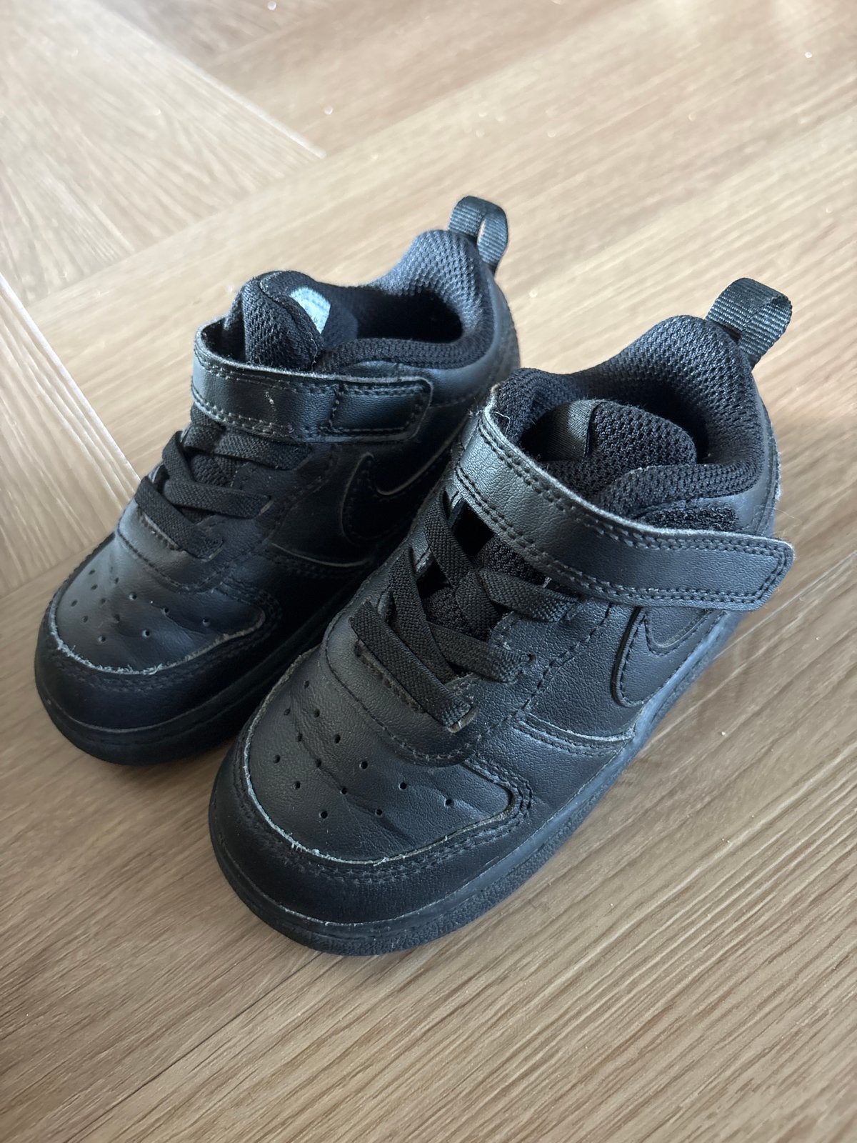 Nike kinderschoenen maat 23,5, Ophalen of Verzenden, Gebruikt, Jongen of Meisje, Schoenen