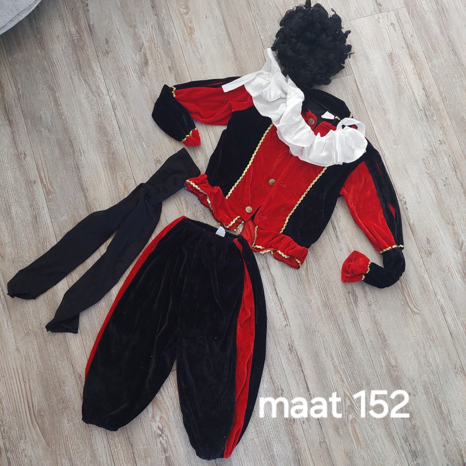 pietenpak maat 152, Ophalen of Verzenden, Gebruikt