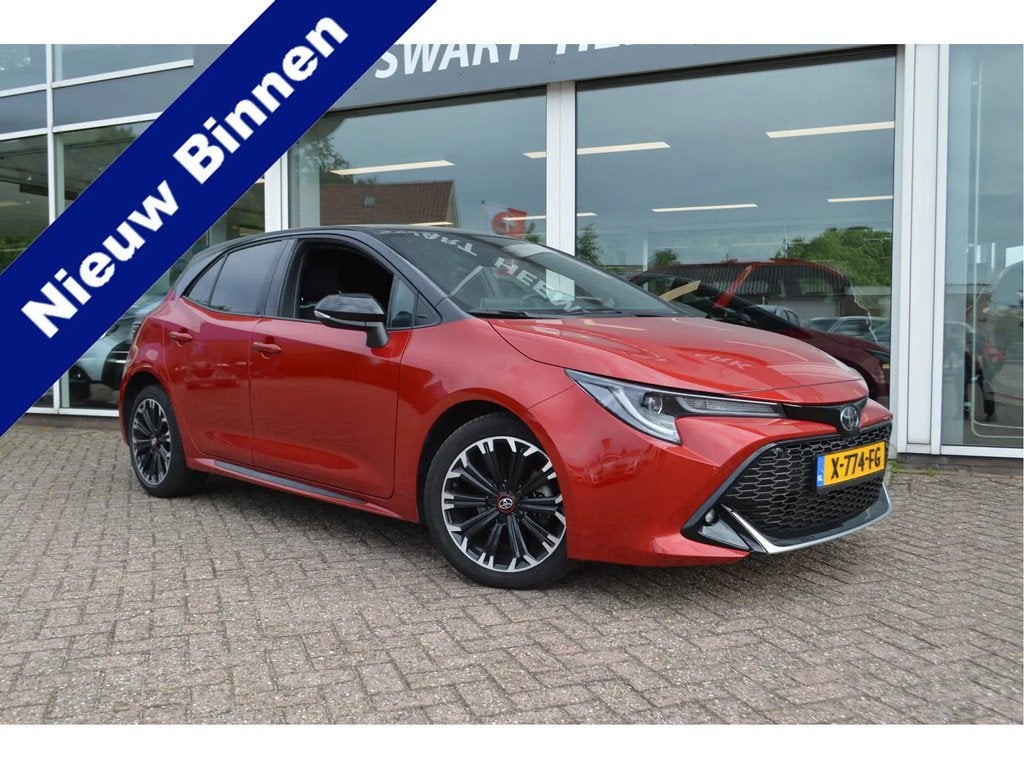Toyota Corolla 1.8 Hybrid GR-Sport € 27.450,00, Automaat, Gebruikt, 4 cilinders, Corolla
