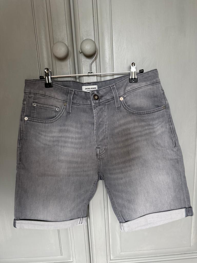 Korte heren spijkerbroek Jack & Jones, Kleding | Heren, Broeken en Pantalons, Ophalen of Verzenden, Nieuw, Maat 48/50 (M), Grijs