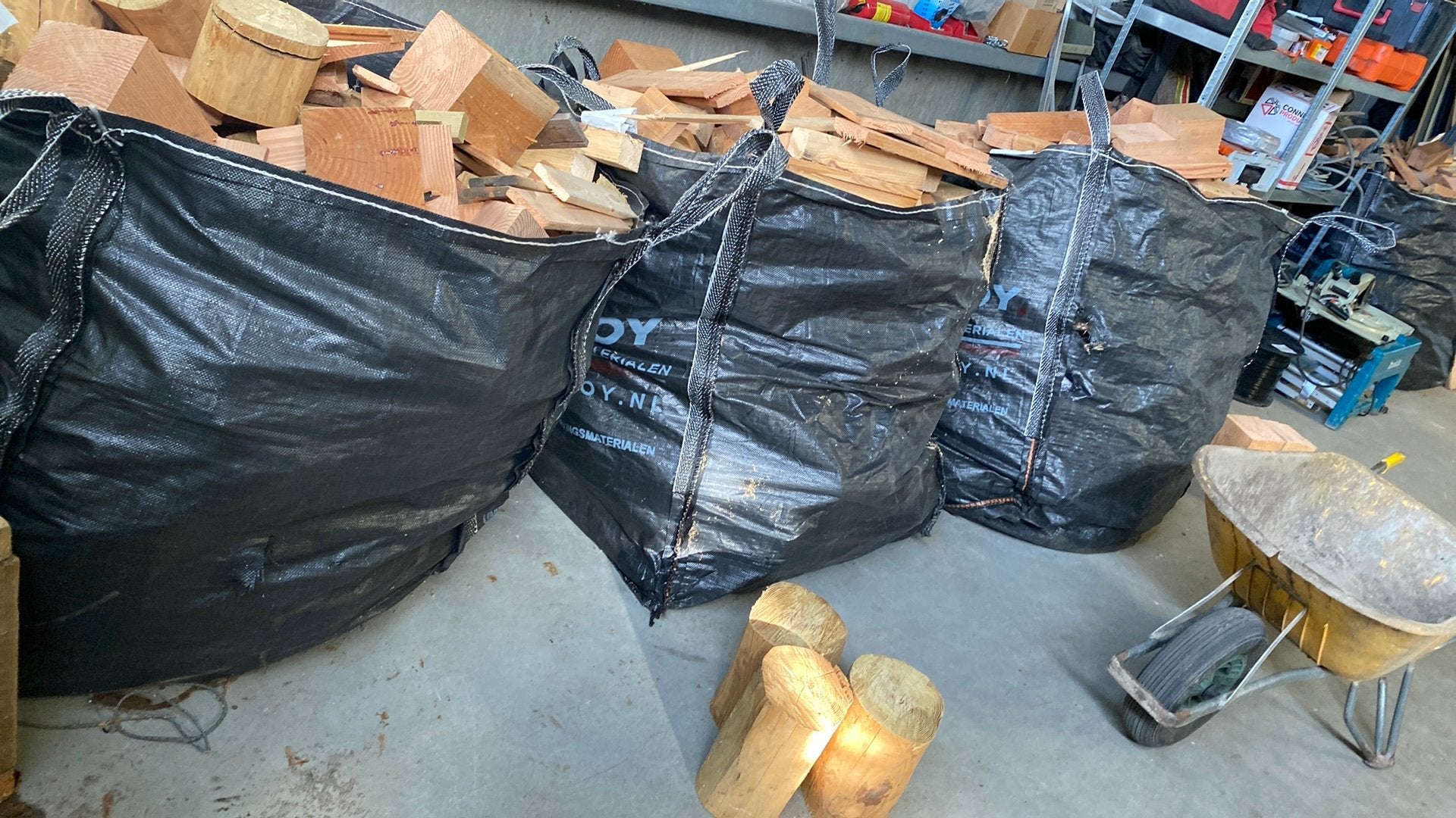 Aangeboden 5 zakken van 1 M3  haardhout, Minder dan 3 m³, Ophalen