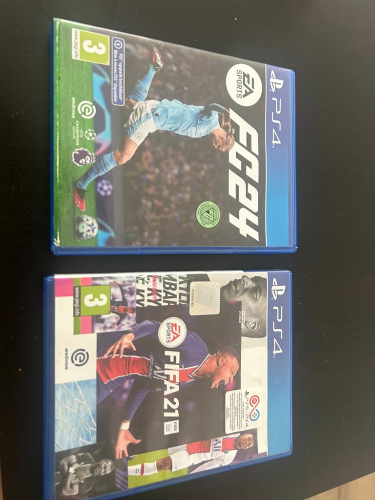 FIFA 21,24 … play station 4 te koop, Spelcomputers en Games, Games | Sony PlayStation 5, Ophalen, Zo goed als nieuw