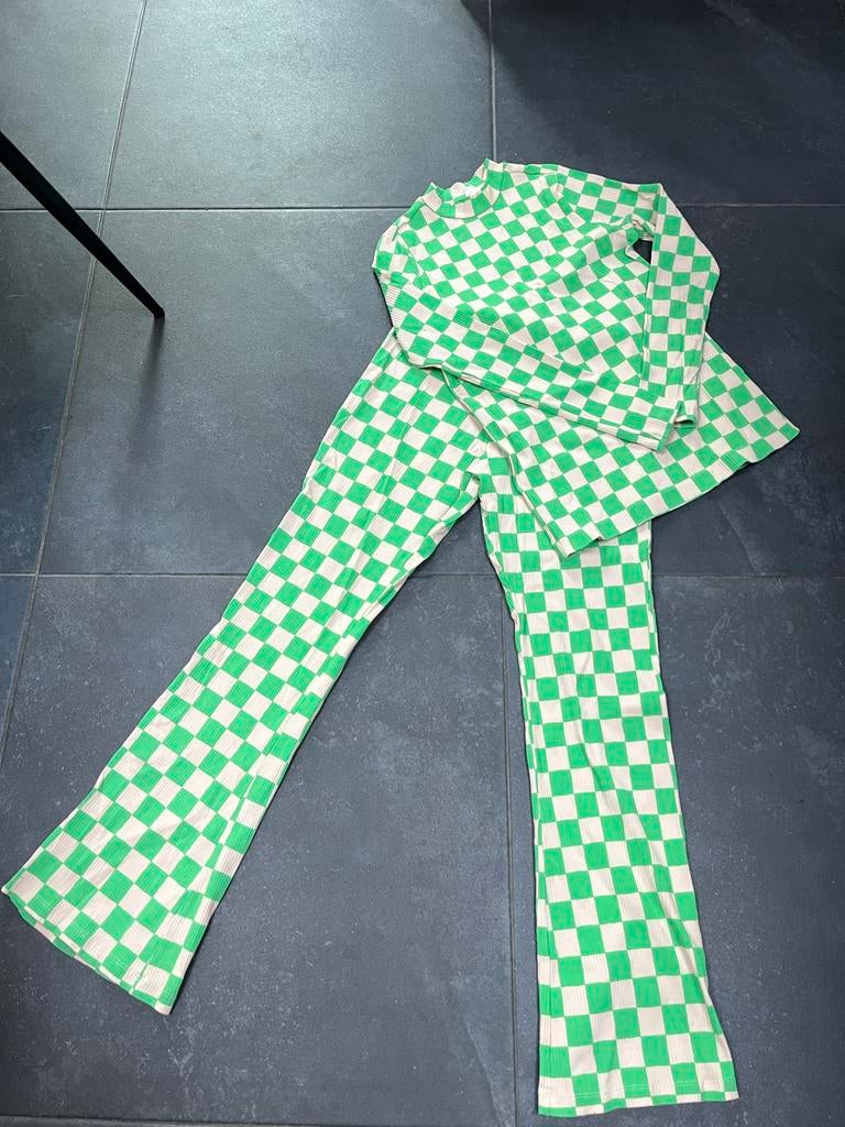 Mooie HEMA Flared broek en top set maat 152/164 (past ook XS, Ophalen of Verzenden, Zo goed als nieuw, Meisje, Setje