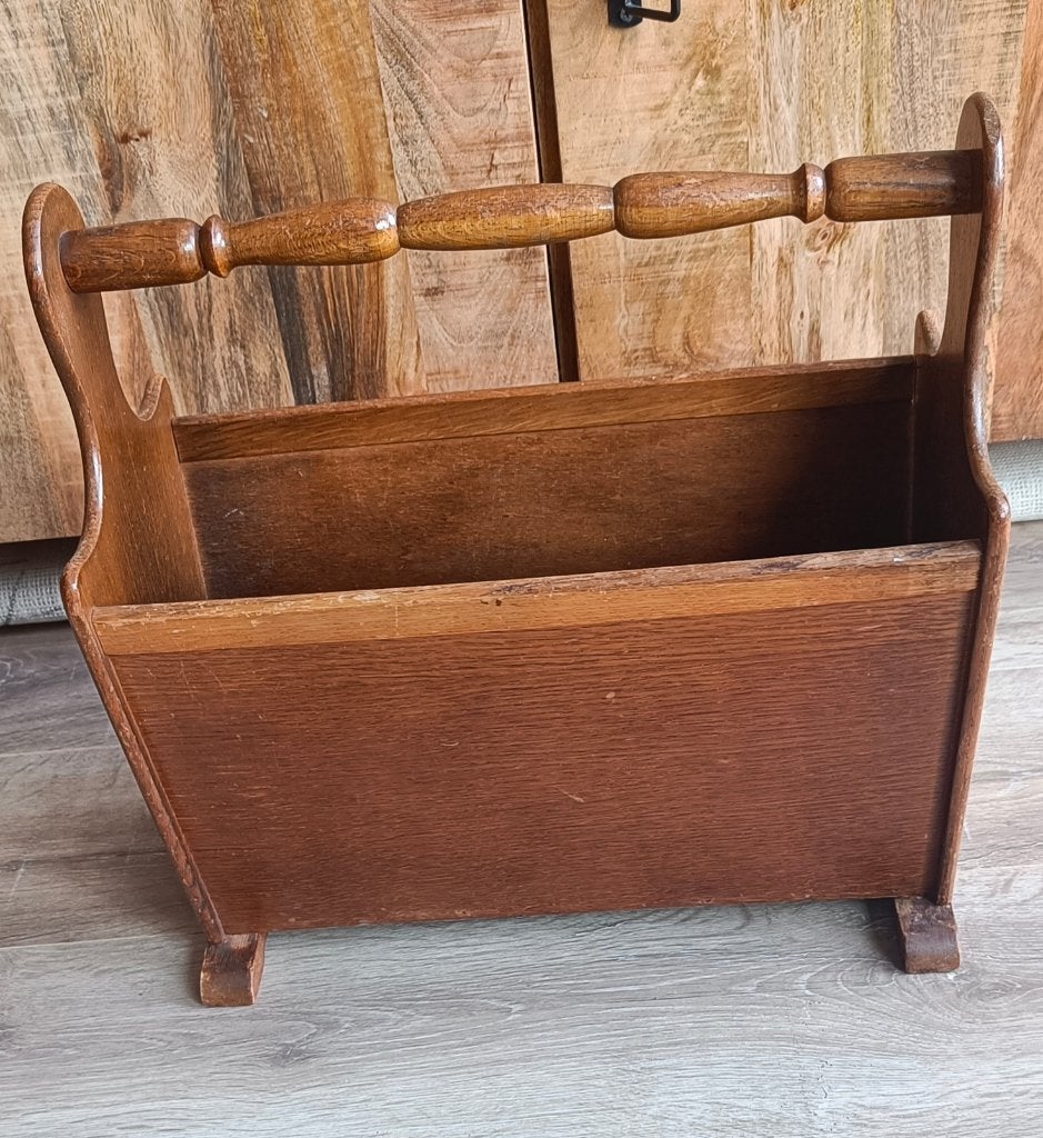 Krantenbak, lectuurbak midden eiken vintage, Huis en Inrichting, Woonaccessoires | Krantenbakken en Lectuurbakken, Ophalen, Gebruikt
