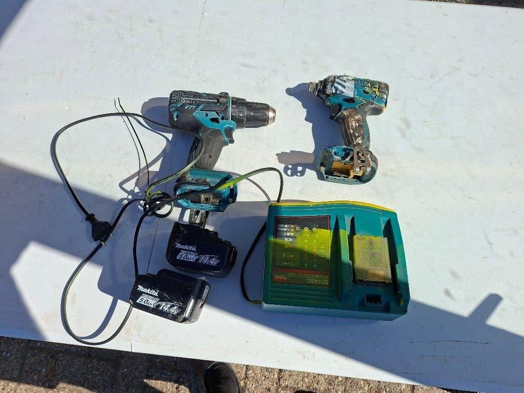accu schroef boormachine en slagschroefmachine makita, Ophalen of Verzenden, Gebruikt, Boormachine, Variabele snelheid