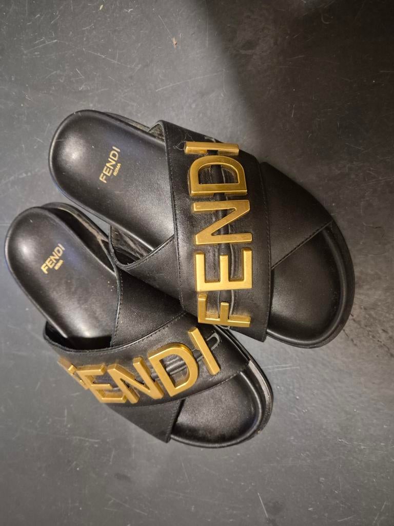 FENDI sandaal 37, Ophalen of Verzenden, Zo goed als nieuw, Sandalen of Muiltjes