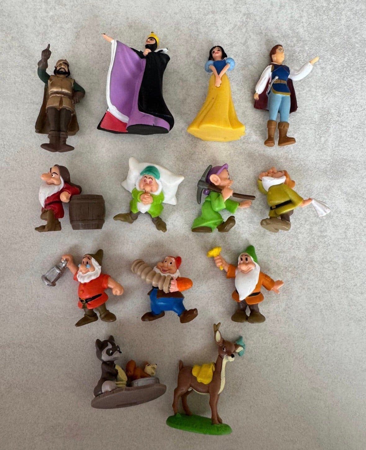 Sneeuwwitje mini figuren AH spaaractie, Ophalen of Verzenden, Sneeuwwitje of Doornroosje, Gebruikt, Beeldje of Figuurtje