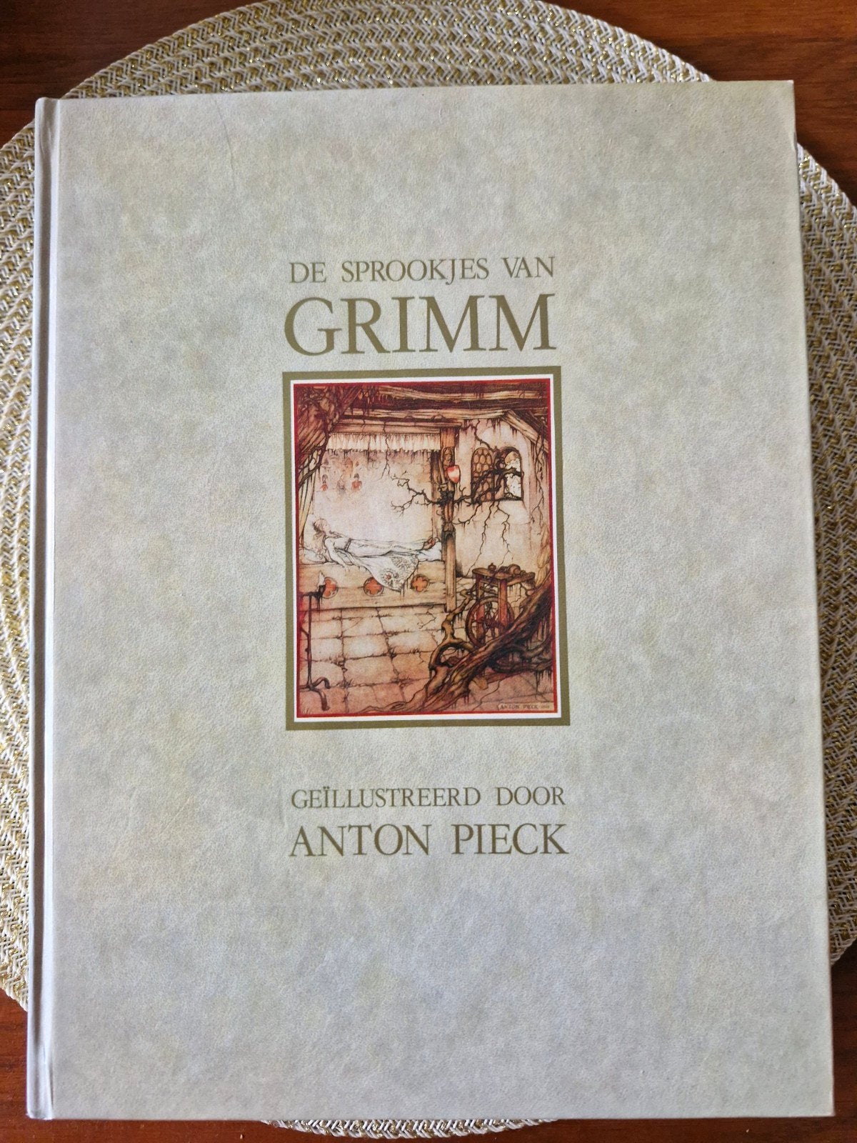 De Sprookjes van Grimm - Geïllustreerd door Anton Pieck, Boeken, Ophalen of Verzenden, Zo goed als nieuw, Gebroeders Grimm