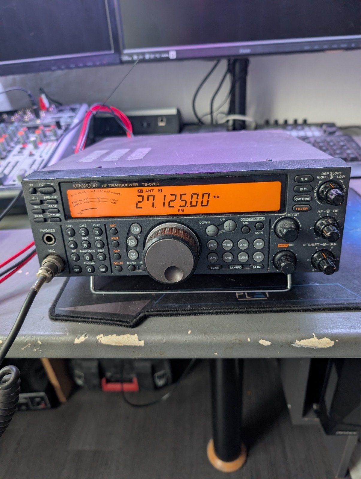 Kenwood TS-570D HF Transceiver - Zo goed als nieuw, Telecommunicatie, Zenders en Ontvangers, Ophalen, Zo goed als nieuw, Zender en Ontvanger