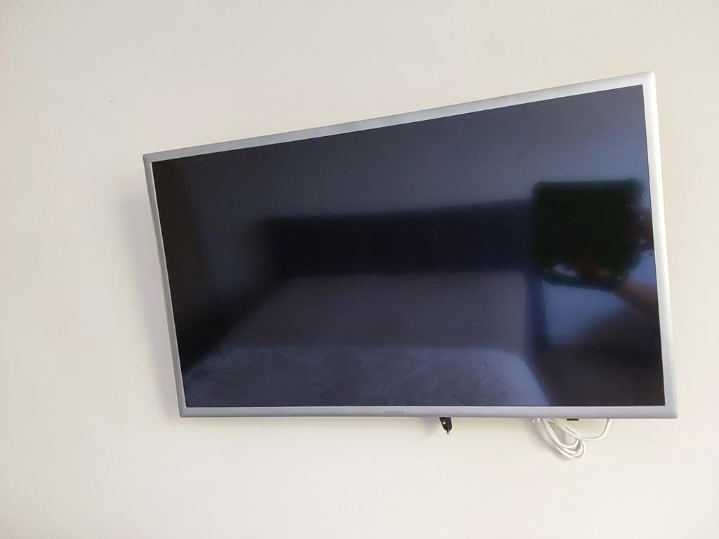 Samsung tv met ophangbeugel om aan de muur te monteren., Ophalen, 100 cm of meer, 50 Hz, Samsung